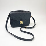 LOUIS VUITTON POCHETTE METIS BLK MONO EMPREINTE LEA