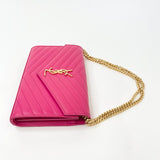 SAINT LAURENT CASSANDRE CHAIN WALLET/ CROSSBODY IN HOT PINK GRAIN DE POUDRE LEA & GHW