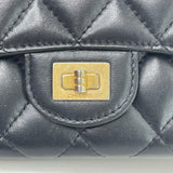 CHANEL 2.55 REISSUE BLK LEA W GHW FLAP CARD CASE/ WALLET