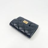 CHANEL 2.55 REISSUE BLK LEA W GHW FLAP CARD CASE/ WALLET
