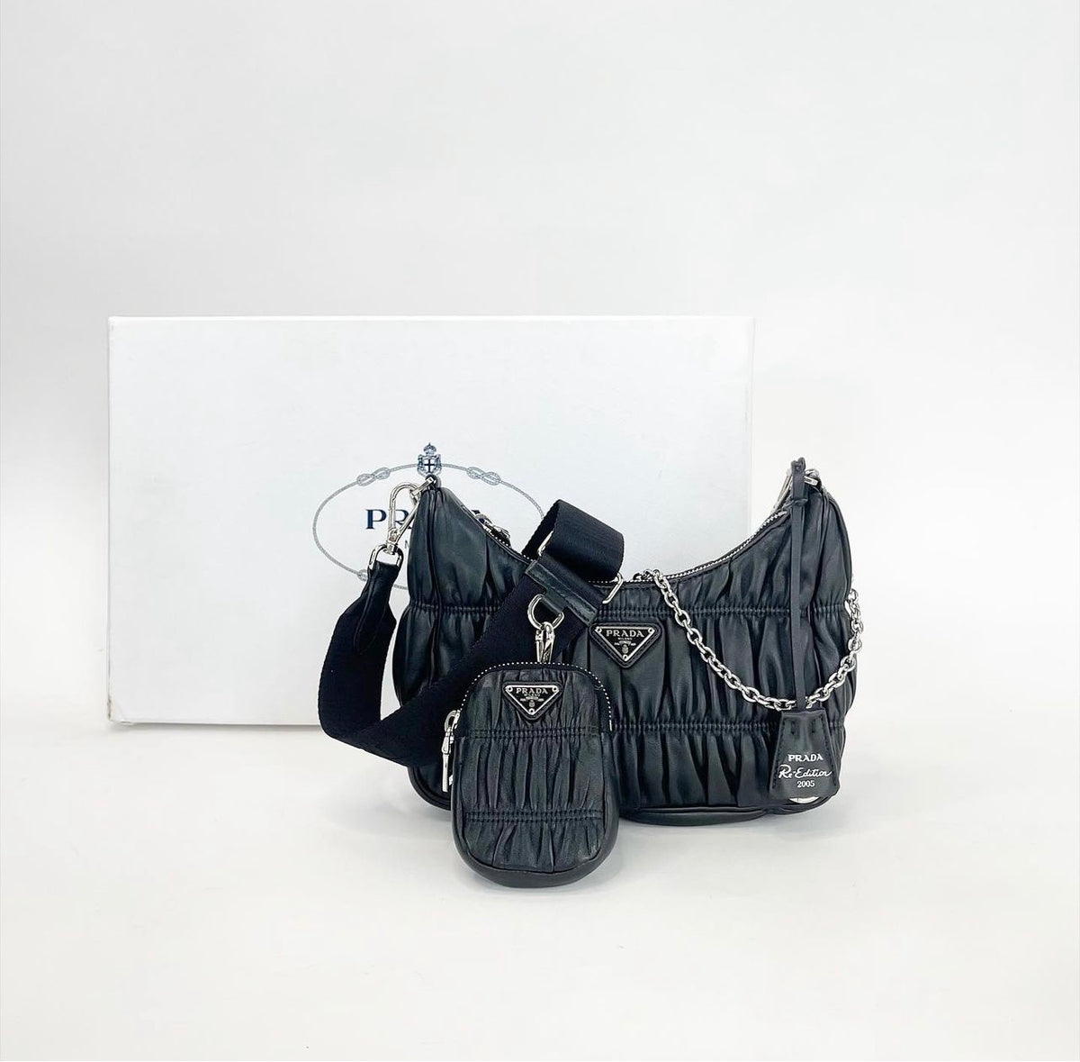 PRADA RE EDITION 2005 BLK NAPPA GAUFRE LEATHER CROSSBODY * Hard to 
