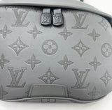 LOUIS VUITTON DISCOVERY BUMBAG IN SHADOW GRIS EMBOSSED LEA