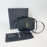 SAINT LAURENT LOU CAMERA CROSSBODY IN BLK CHEVRON LEA & GHW