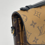 LOUIS VUITTON POCHETTE METIS REVERSE