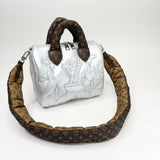 LIMITED EDITION SPEEDY 25 BANDOULIERE IN SILVER METALLIC PILLOW ECONYL & SHW