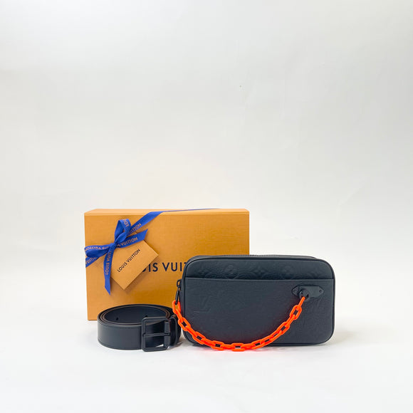 LOUIS VUITTON VOLGA POCHETTE/ BELTBAG IN BLK TAURILLON LEA