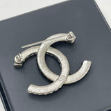 CHANEL BLK CRYSTAL BROOCH