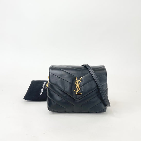 SAINT LAURENT TOY LOULOU IN BLK LEATHER WITH GHW