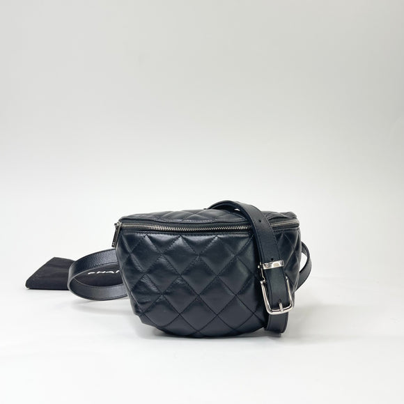 CHANEL BLK QUILTED LMSKIN W SHW BUM/BELT BAG