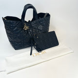 CHRISTIAN DIOR TOUJOURS BAG IN BLK MACROCANNAGE CALFSKIN LEA & LIGHT GHW + ZIP POUCH