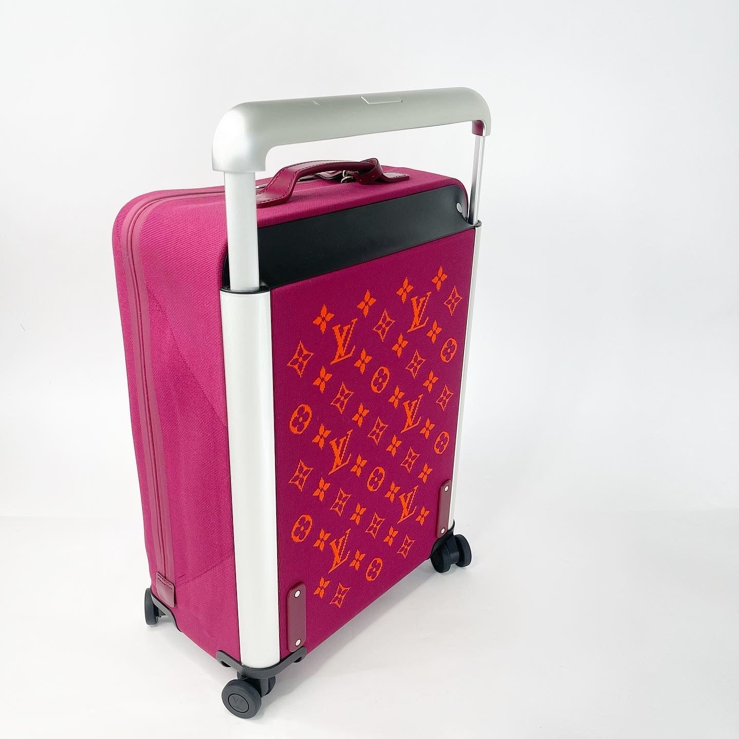LOUIS VUITTON HORIZON 55 FUCHSIA MONOGRAM SOFT TRUNK LUGGAGE