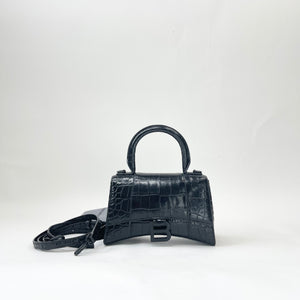 BALENCIAGA XS HOURGLASS IN BLK EMBOSSED LEA & MATTE BLK HW