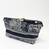 CHRISTIAN DIOR DIORTRAVEL NOMAD POUCH IN BLUE TOILE DE JOUY REVERSE TECHNICAL FABRIC