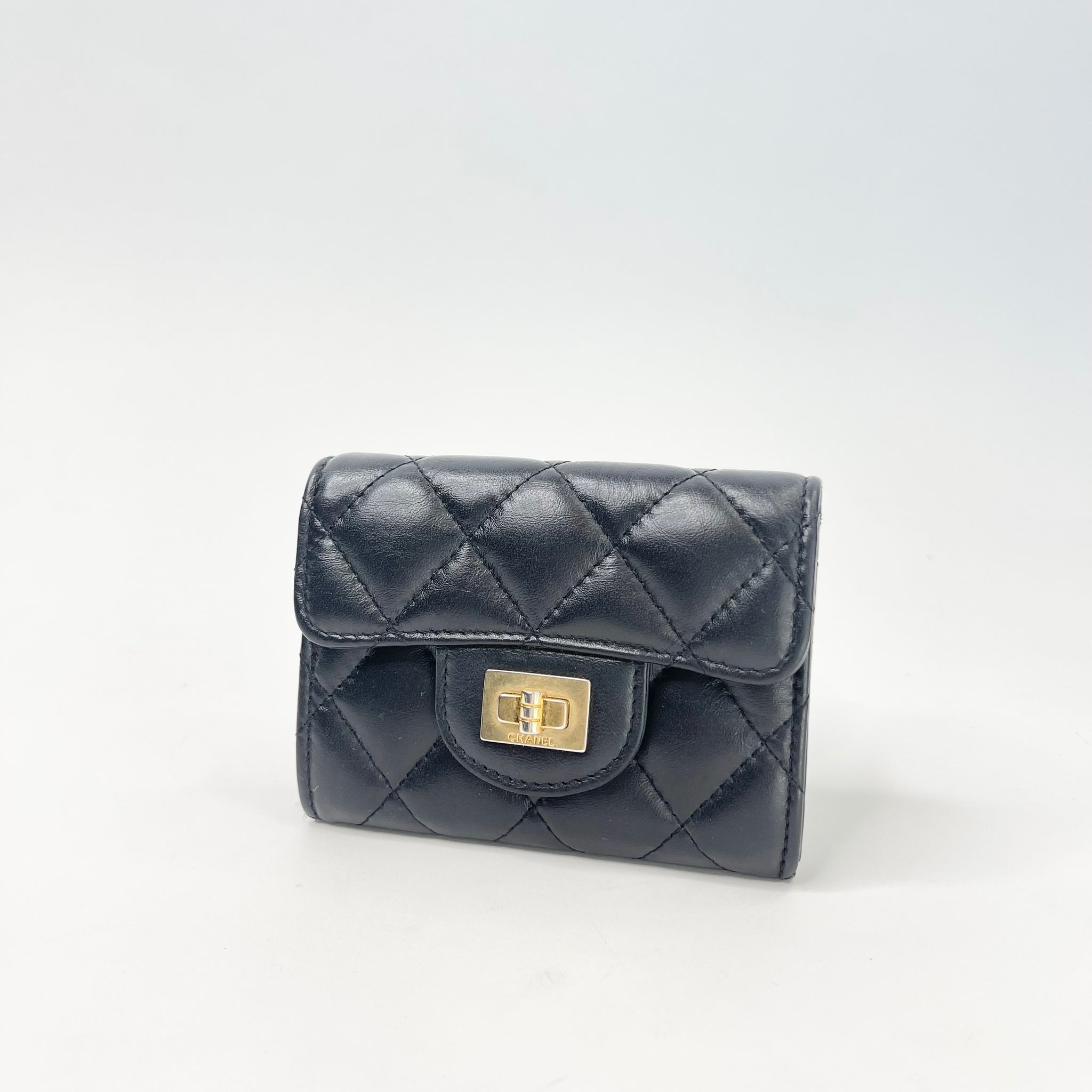 入手困難【CHANEL】2.55 Card Holder Aged Calfskin & SoBlack Chanel 2.55 Card Holder Serial 29