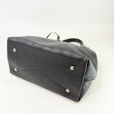 LOUIS VUITTON CARAMEL HOBO IN BLK MAHINA LEA