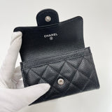 CHANEL CLASSIC FLAP CARD HOLDER IN BLK CAVIAR LEA W SHW