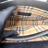 BURBERRY MEDIUM BANNER TOTE IN BLK PEBBLED LEA