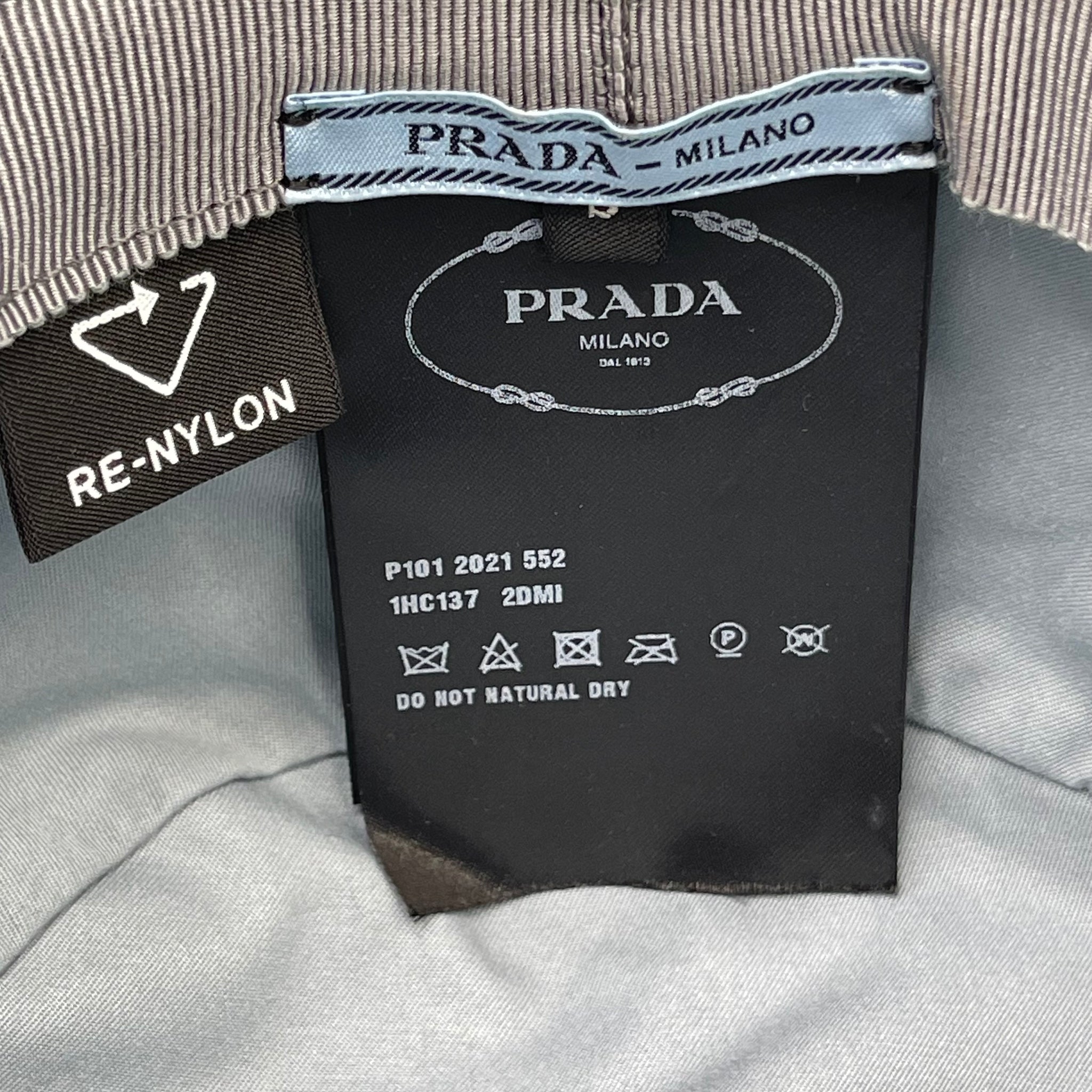 PRADA Re-Nylon Bucket Hut S ライトブルー PRADA Re-Nylon Bucket Hut S ライトブルー Light Blue Re-Nylon