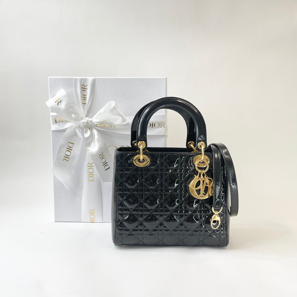 DIOR LADY DIOR MEDIUM IN BLK PAT & GHW W STRAP