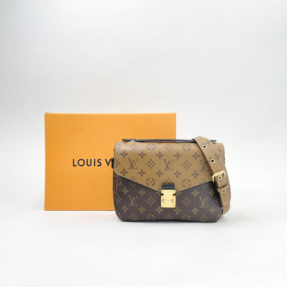 LOUIS VUITTON POCHETTE METIS REVERSE