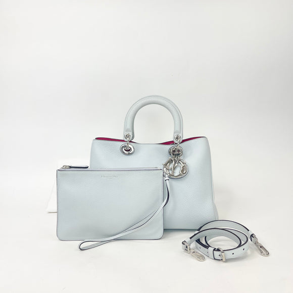 CHRISTIAN DIOR DIORISSIMO MEDIUM TOTE BAG + ZIP WRISTLET POUCH IN LT BLUE & FUCSHIA PEBBLED LEA & SHW