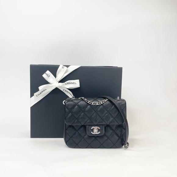 CHANEL SQUARE FLAP BAG IN BLK CAVIAR LEA & SHW