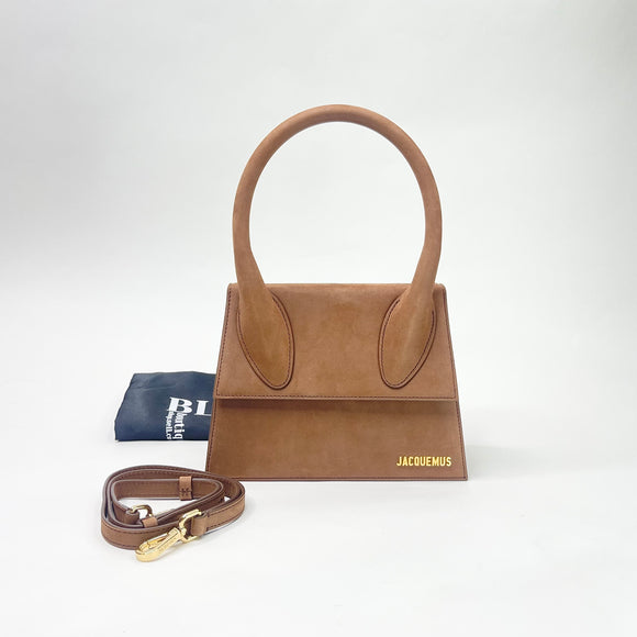JACQUEMUS LE GRAND CHIQUITO IN BRN SUEDE W STRAP