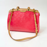 LOUIS VUITTON BREA MM IN CORAL VERNIS PAT LEA & GHW