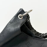 LOUIS VUITTON CARAMEL HOBO IN BLK MAHINA LEA