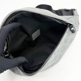 LOUIS VUITTON DISCOVERY BUMBAG IN MONO SHADOW GREY LEA