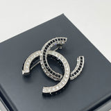 CHANEL BLK CRYSTAL BROOCH