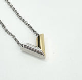 LOUIS VUITTON ESSENTIAL V LOGO TWO TONE NECKLACE