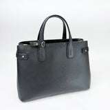 BURBERRY MEDIUM BANNER TOTE IN BLK PEBBLED LEA