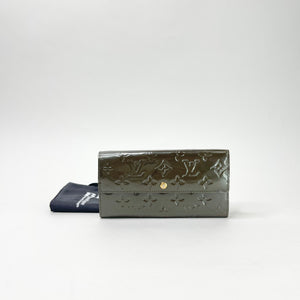 LOUIS VUITTON SARAH DK GREEN VERNIS LEATHER WALLET