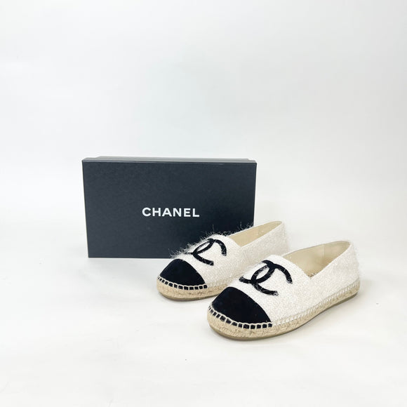 CHANEL WHT/ BLK TINSEL ESPADRILLES sz 39