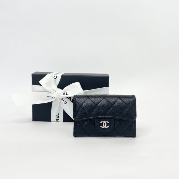 CHANEL CLASSIC FLAP CARD HOLDER IN BLK CAVIAR LEA W SHW