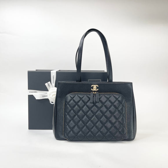 CHANEL BUSINESS AFFINITY LRG BLK CAVIAR LEA & LGHW TOTE
