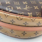 LOUIS VUITTON LOOP HOBO