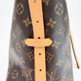 LOUIS VUITTON CARRYALL MM - BLuxe Boutique