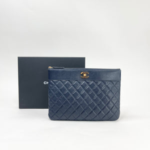 PRE LOVED CHANEL MADEMOISELLE NAVY LEA & GHW O CASE/ CLUTCH