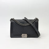 CHANEL LARGE BLK CHEVRON LMSKN LEATHER W RUTHENIUM HW BOY
