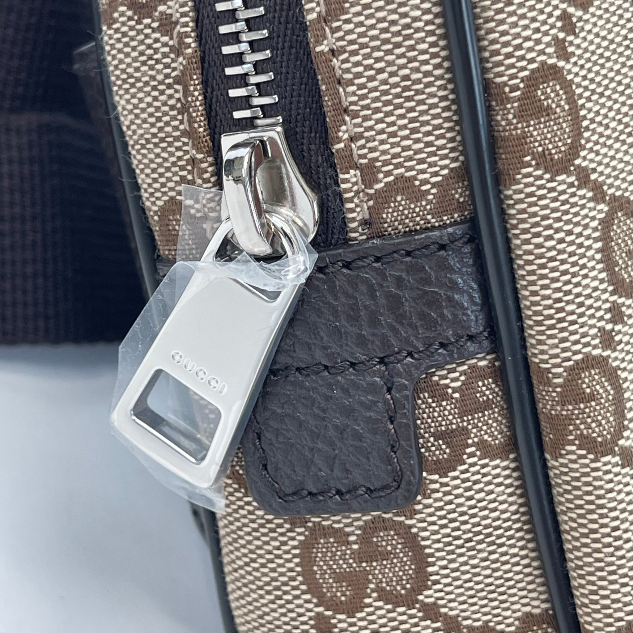 Gucci supreme canvas crossbody on sale