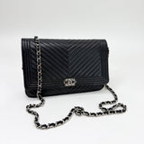 CHANEL BOY WOC IN BLK CHEVRON LAMBSKIN LEA &amp; SILVER HW