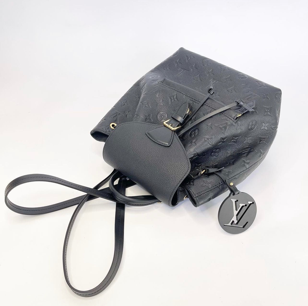 Louis Vuitton Drawstring Montsouris Monogram Canvas Backpack LV-B0505P-0001