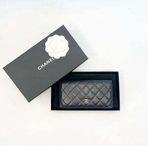 CHANEL YEN WALLET IN BLK QUILTED CAVIAR LEATHER & SHW