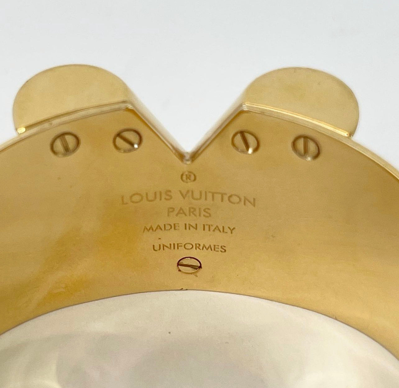 LOUIS VUITTON ESSENTIAL V GOLD CUFF BRACELET – BLuxe Boutique