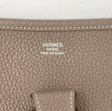HERMES EVENLYN GM CROSSBODY BAG IN ETOUPE CLEMENCE LEATHER