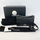 CHANEL MEDIUM BOY BAG IN BLK QUILTED LAMBSKIN LEATHER & RHW + BONUS ORGANIZER
