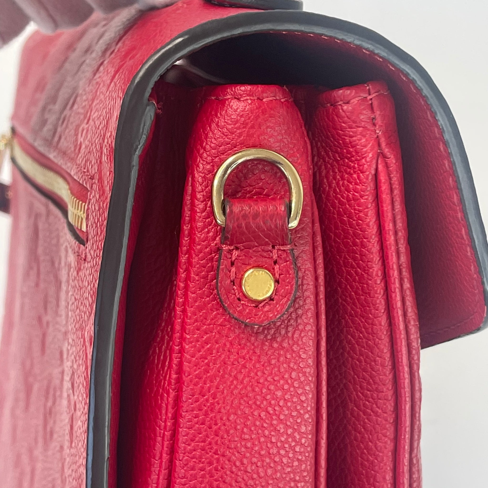 Louis Vuitton Metis Red Leather ref.88334 - Joli Closet